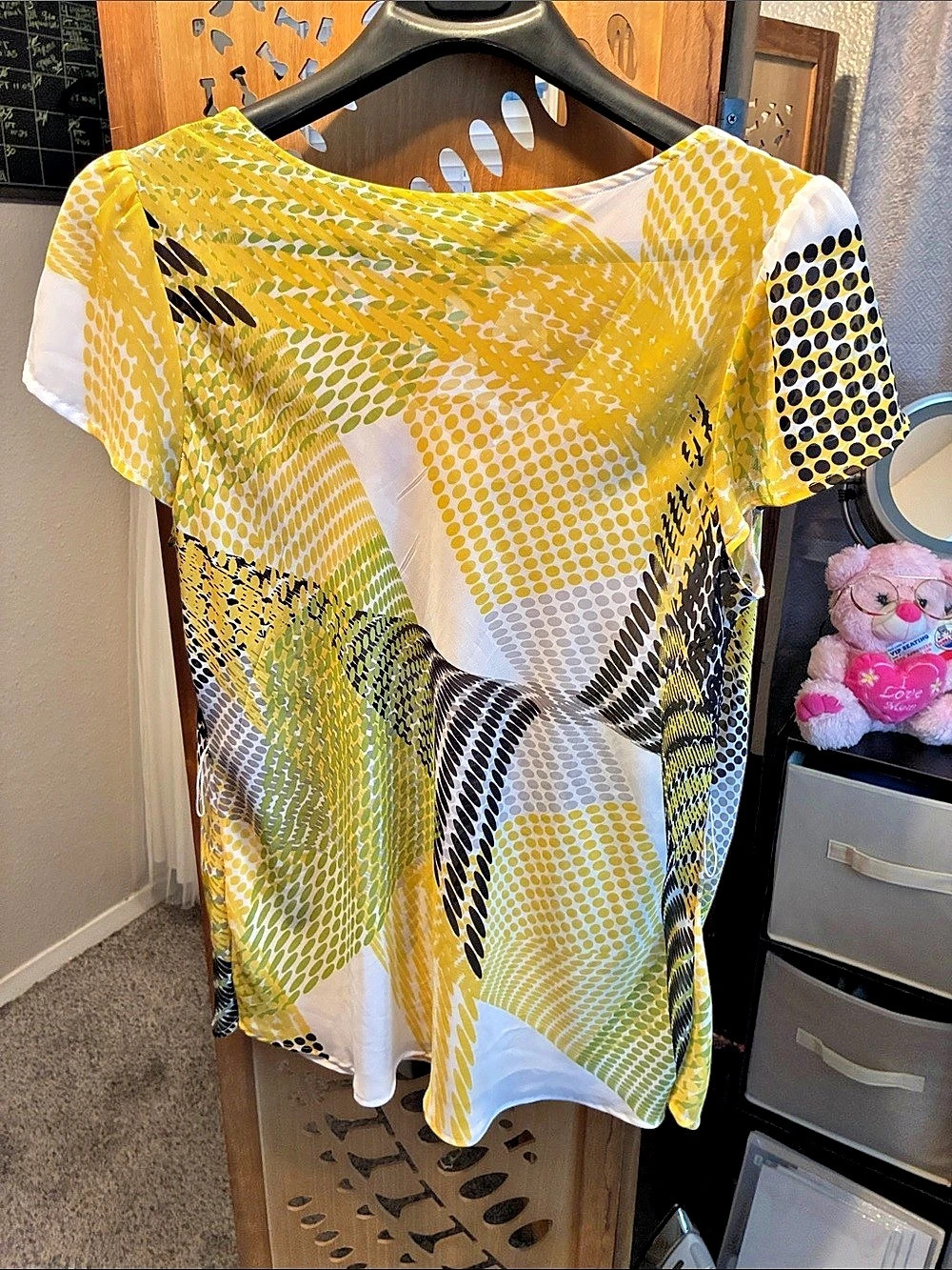 Worthington Abstract Short Sleeve Top in Yellow & White Size 1X Like New